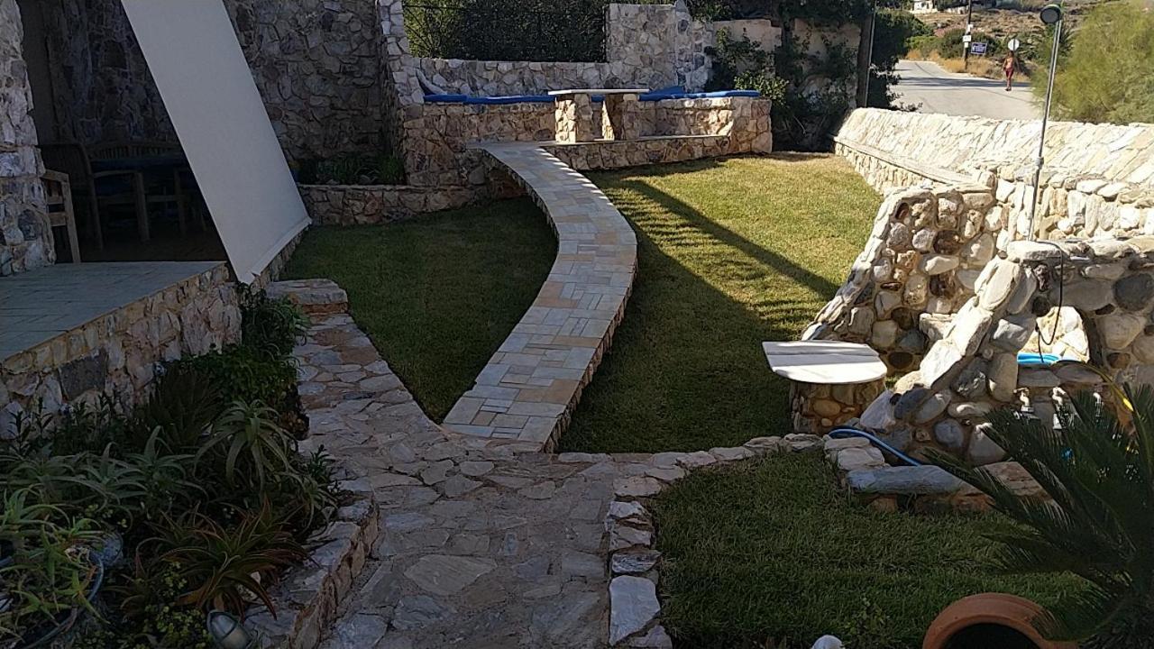 Agia Marina MikrolimanouΤο Πετρινο别墅 外观 照片