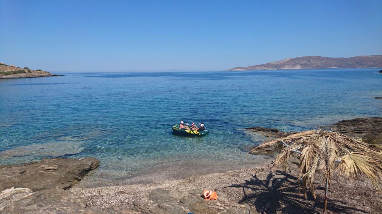 Agia Marina MikrolimanouΤο Πετρινο别墅 外观 照片
