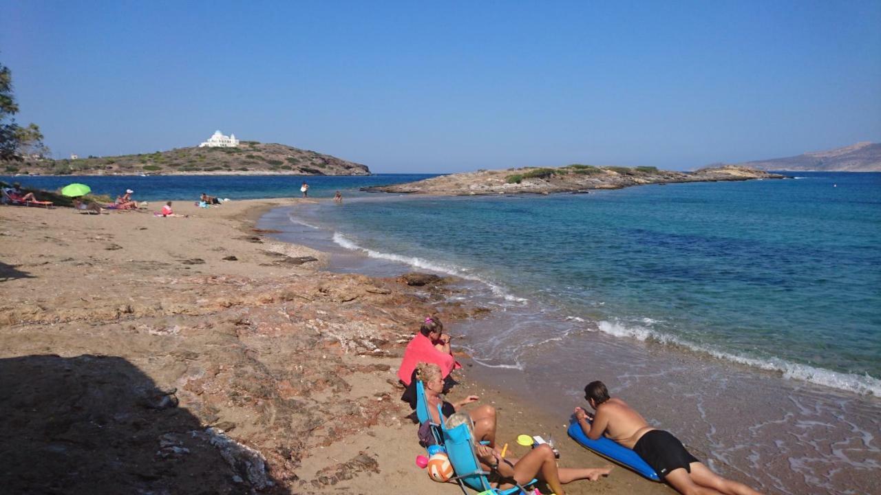 Agia Marina MikrolimanouΤο Πετρινο别墅 外观 照片
